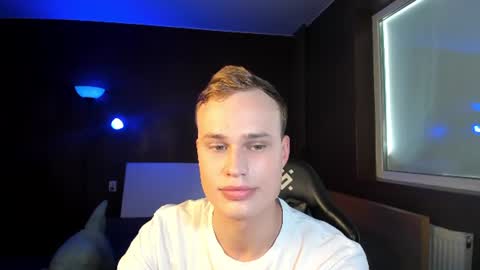 Aaron online show from June 8, 1:56 pm