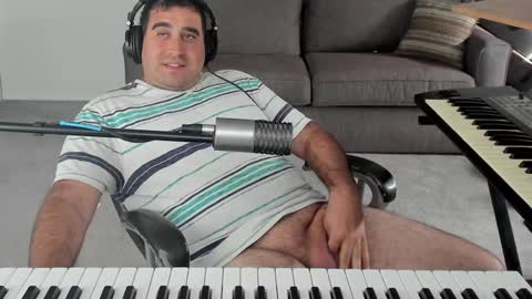 Aaron online show from January 25, 4:57 pm