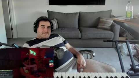 Aaron online show from February 22, 9:04 pm