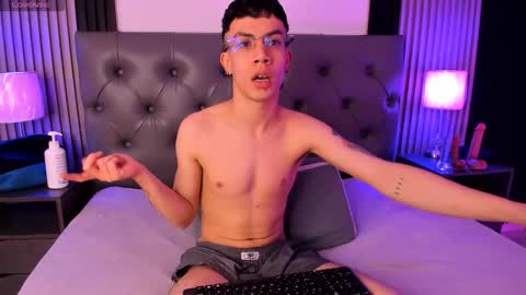 aaron online show from February 16, 3:54 pm