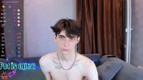 Aaron Bang online show from May 17, 9:13 pm