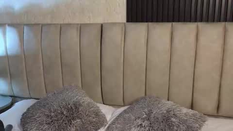 Aaron Ezequiel online show from January 15, 11:57 pm