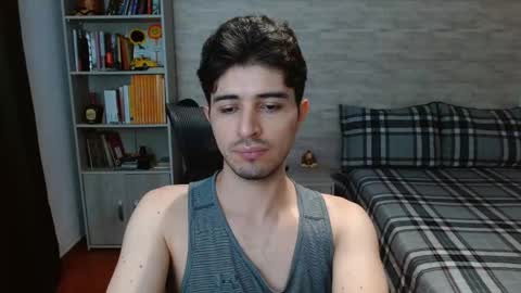 Aaron online show from November 5, 8:00 pm