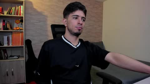 Aaron online show from March 6, 6:59 pm