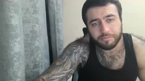 Snapshot of aaron_royal chatting on October 20, 4:23 pm Davin tayl online show from October 20, 4:23 pm