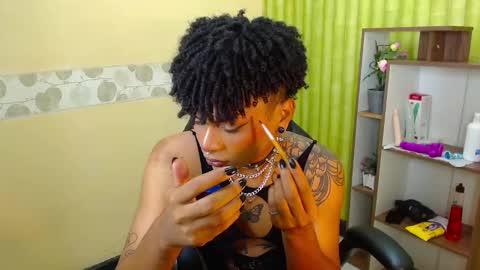 im NiallDun online show from January 18, 6:45 am