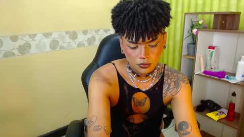 im NiallDun online show from January 18, 9:56 am