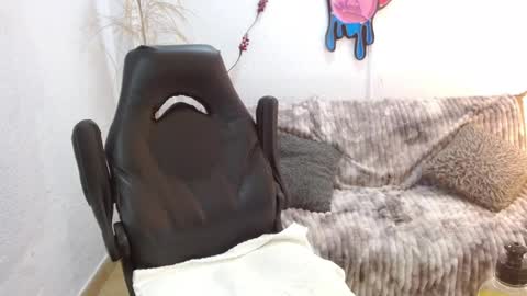 Aaron online show from February 5, 1:47 pm