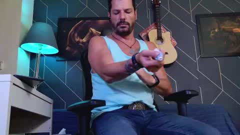 Aaron online show from February 18, 5:40 am