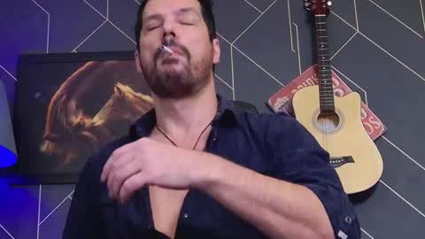 Aaron online show from November 23, 9:18 am