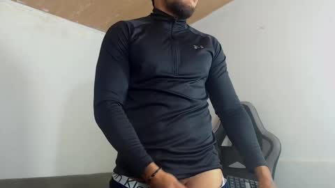 ig aaron hunter123 online show from October 4, 7:39 am