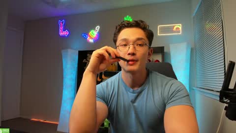 Snapshot of abbuddy920236 chatting on December 3, 5:15 am buddy online show from December 3, 5:15 am