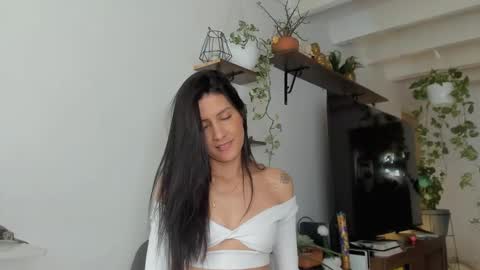 Laura  online show from December 27, 5:37 pm