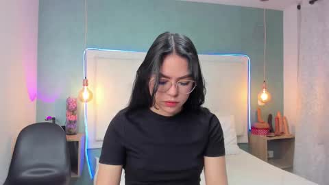 Abby Dixon  online show from December 17, 2:13 pm