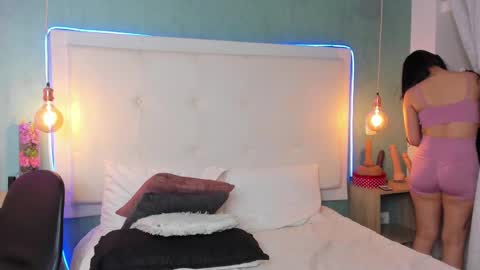 Abby Dixon  online show from January 7, 6:02 pm