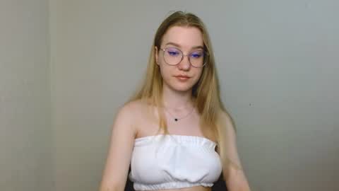 Abby Lovense is active online show from July 24, 10:23 am