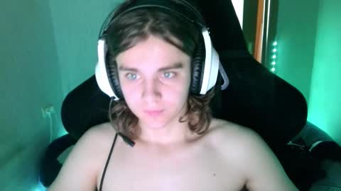 abbysal_blade online show from November 10, 7:33 am