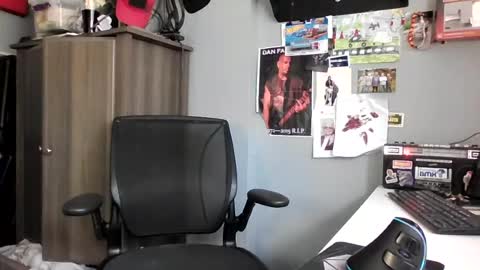 AJ online show from July 28, 4:39 pm