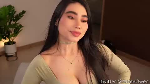 abie_owen online show from June 14, 12:32 am