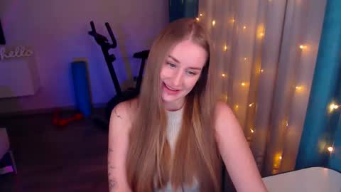 Snapshot of abigail_flex chatting on January 25, 6:24 pm Anna online show from January 25, 6:24 pm