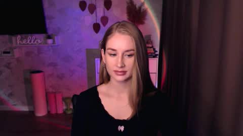 Anna online show from November 11, 7:38 pm