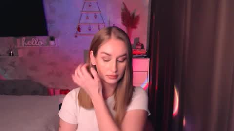 Anna online show from November 30, 8:16 pm