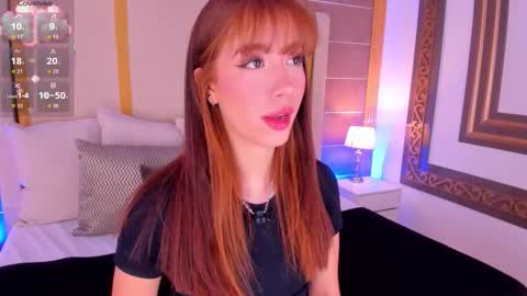 Snapshot of abigailcarter chatting on September 23, 11:22 pm online show from September 23, 11:22 pm