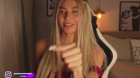 My name is Alexa. Please say hello I like to chat with you. If you have requests please use tip online show from October 3, 1:59 am