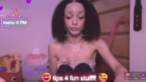 Peach online show from June 24, 3:13 am