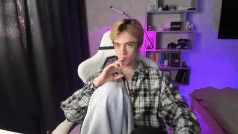 abslut online show from March 14, 10:30 am