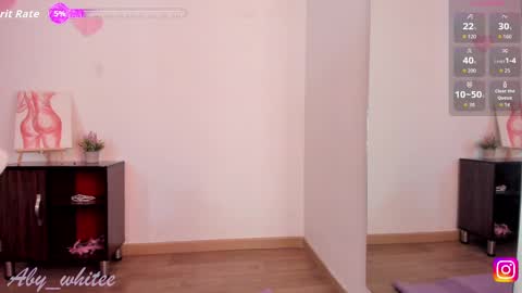 Snapshot of aby_whitee chatting on September 27, 1:09 pm Aby online show from September 27, 1:09 pm