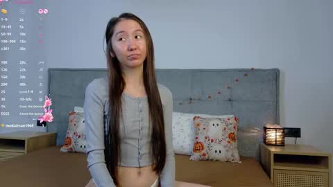 Akia online show from October 24, 5:36 pm