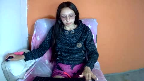 Ada naugthy28 online show from June 14, 11:40 pm