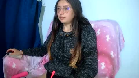 Ada naugthy28 online show from November 24, 10:52 pm