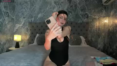 ada_turner online show from July 23, 11:41 am