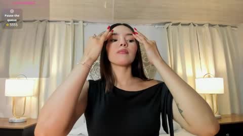 Adalyn Cute online show from June 1, 11:44 am