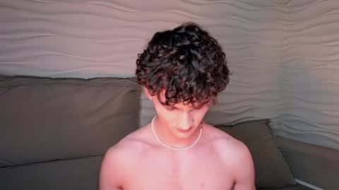 Snapshot of adam_21cm chatting on January 26, 10:46 pm Adam online show from January 26, 10:46 pm