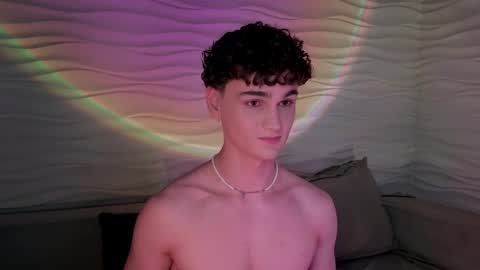 Snapshot of adam_21cm chatting on February 13, 4:28 pm Adam online show from February 13, 4:28 pm