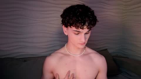 Snapshot of adam_21cm chatting on February 2, 4:43 pm Adam online show from February 2, 4:43 pm