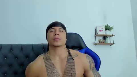 adam boss online show from December 19, 7:48 am