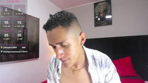 adam_walker_1 online show from April 13, 4:44 pm