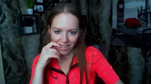 Snapshot of adamais_ chatting on October 4, 8:45 am adamais_ online show from October 4, 8:45 am