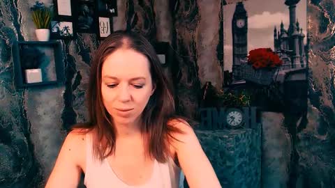 adamais_ online show from November 20, 10:25 am