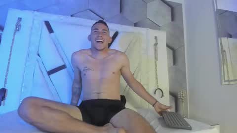 adammendoza34 online show from September 15, 3:30 am