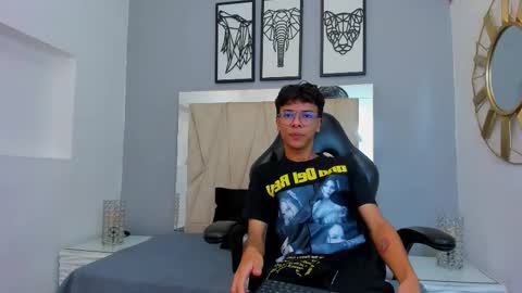 Adams Bobby online show from November 14, 12:29 pm