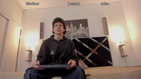 Adan Oriol online show from November 9, 4:05 am