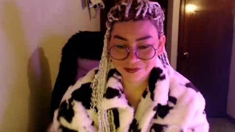 adan_romanoff online show from July 2, 7:35 am