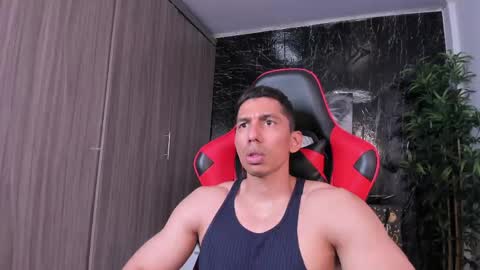 Adan Sin online show from May 19, 4:25 pm