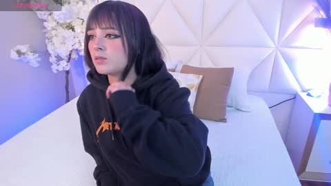 adara_carter_ online show from October 8, 3:45 am