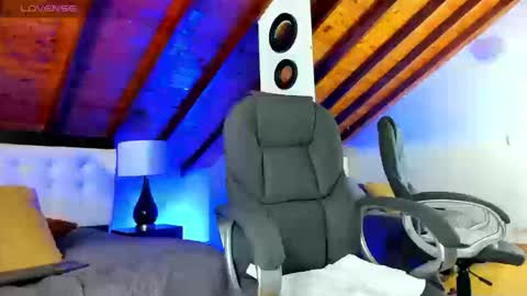 Adara Ferrara online show from March 19, 4:40 am